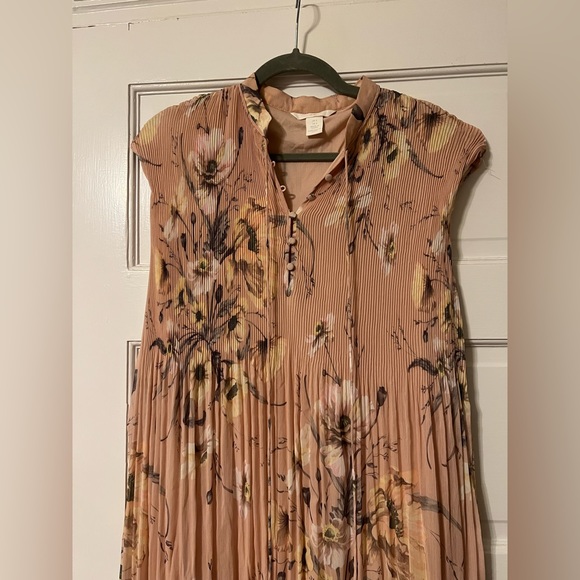 Light pink, long floral H&M dress Size 2 - Picture 3 of 5